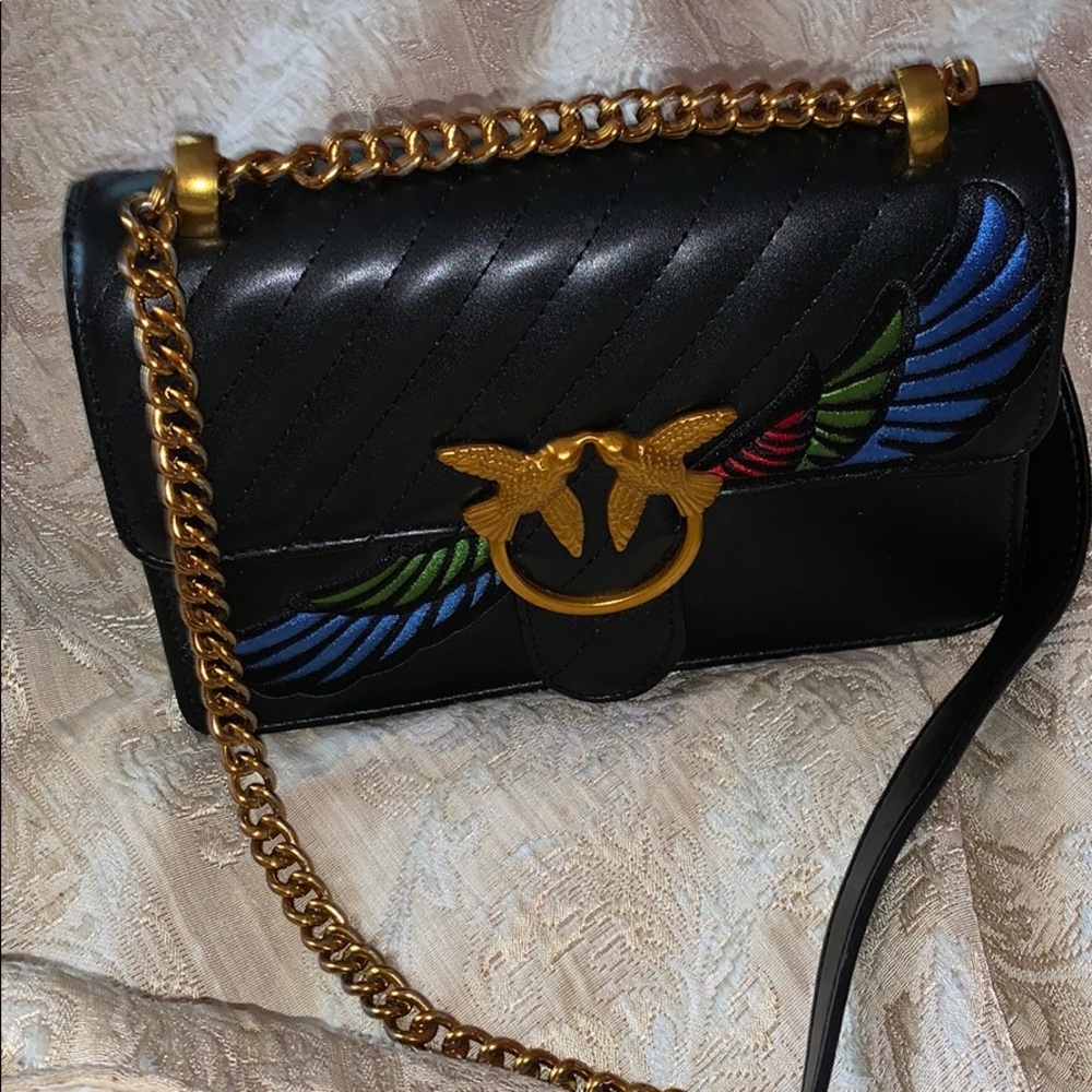 Women’s hand bag